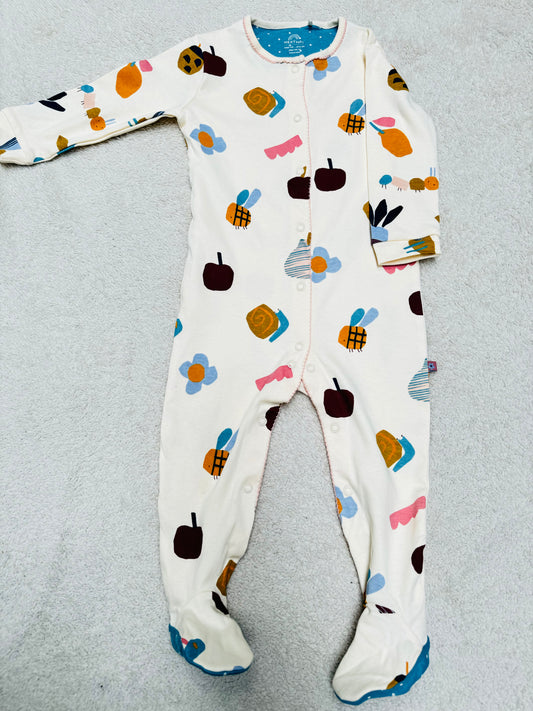 Sleepsuit - Characters on off white