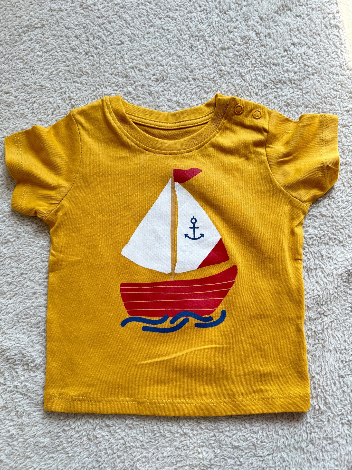 Round neck half sleeves tshirt Mustard boat